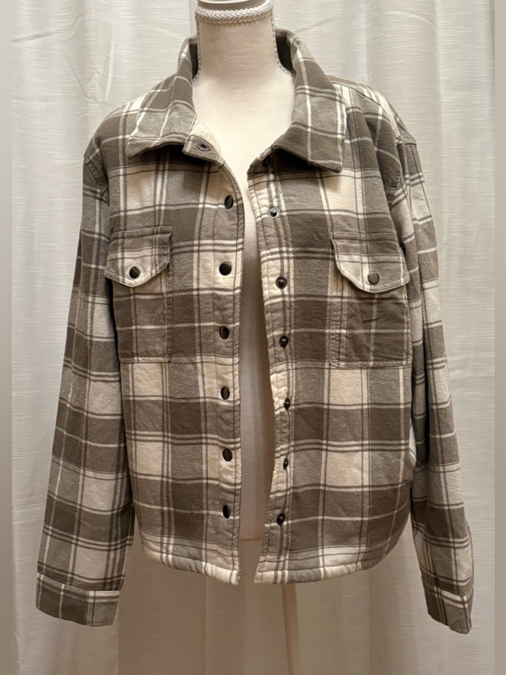 Lucky Brand Army/Olive Green & Cream Plaid Utility Shacket - Picture 3 of 14